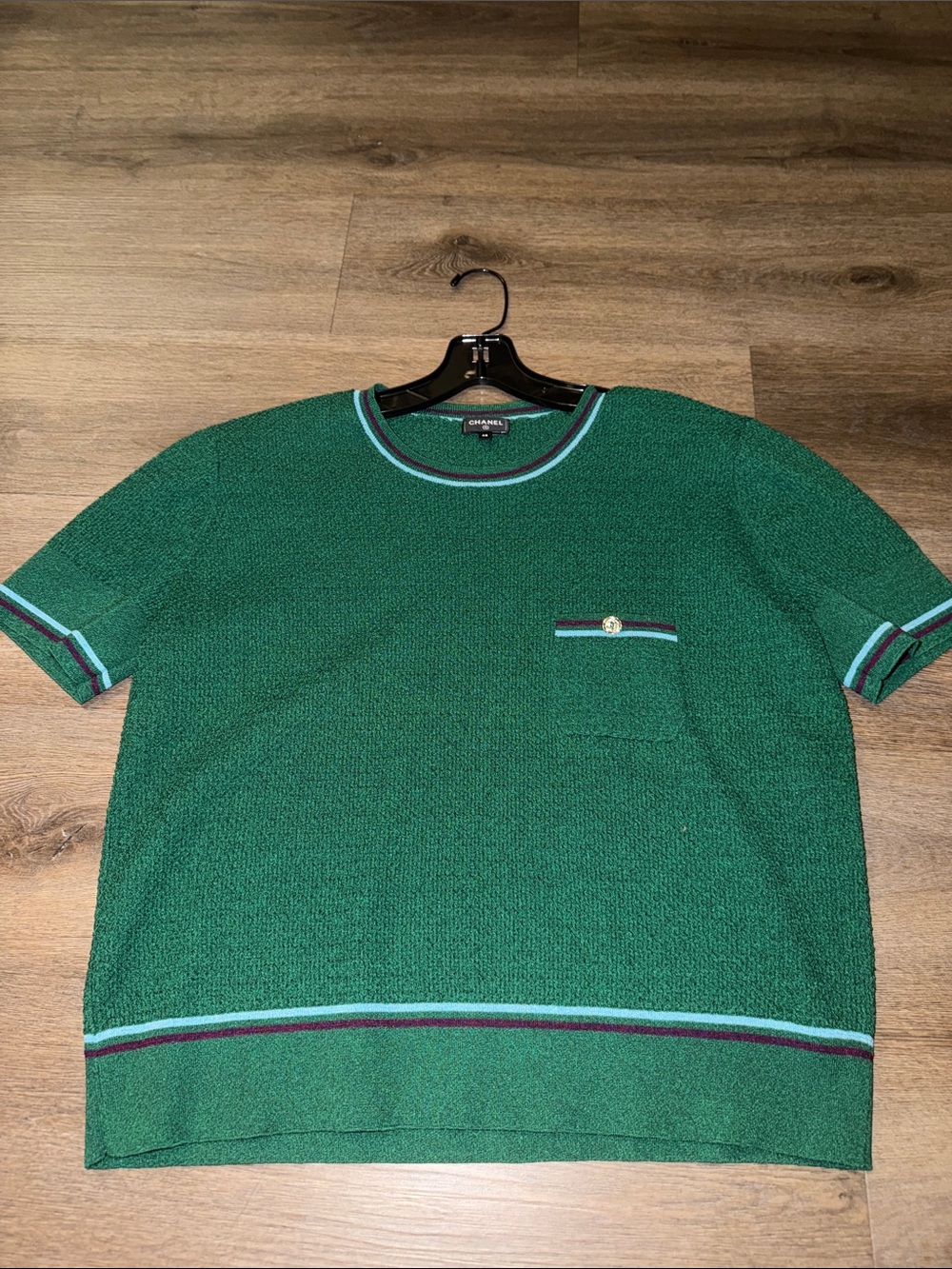 CHANEL Green Short-Sleeve Knit Top with Contrasting Trim